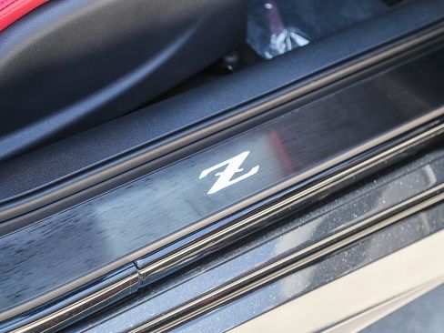 Used 2024 Nissan Z Performance w/ Floor Mat Package RWD image 17