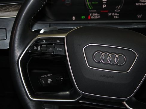 Used 2021 Audi e-tron Premium Plus w/ Premium Plus Package image 17