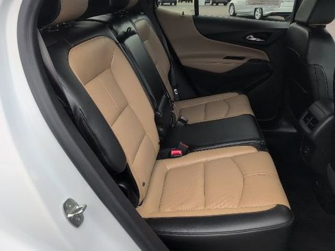 Used 2024 Chevrolet Equinox Premier image 45