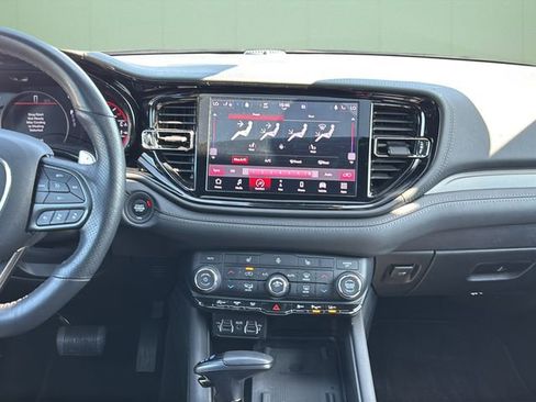 Used 2022 Dodge Durango GT image 18