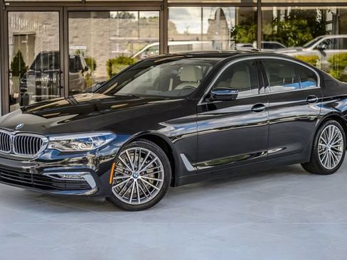 Used 2017 BMW 540i RWD image 2