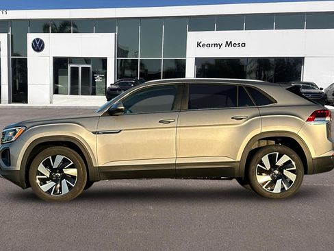 New 2026 Volkswagen Atlas Cross Sport SE image 7