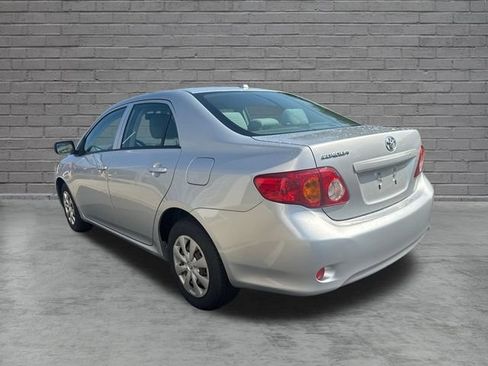 Used 2009 Toyota Corolla FWD image 5
