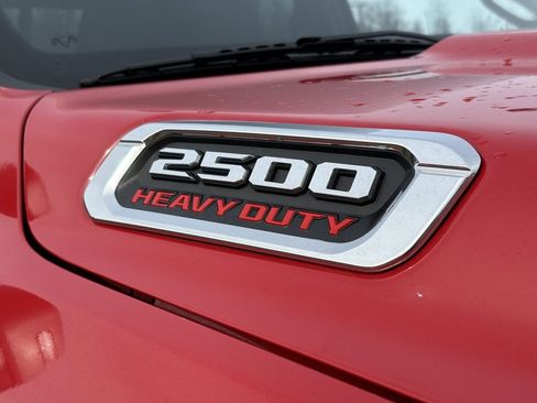 Used 2024 RAM 2500 Big Horn w/ Safety Group image 10