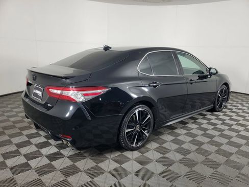 Used 2020 Toyota Camry XSE image 4