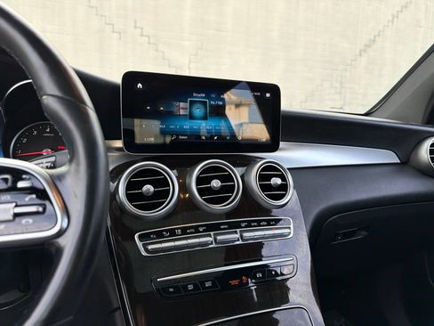 Used 2020 Mercedes-Benz GLC 300 4MATIC image 22