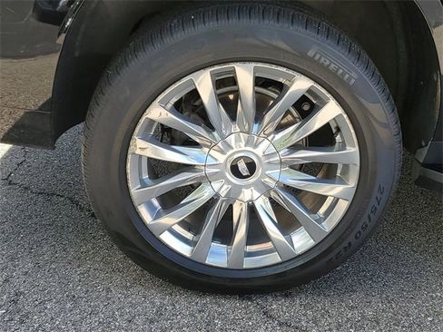 Certified 2023 Cadillac Escalade Premium Luxury w/ LPO, Illumination Package image 7