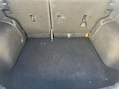 Used 2018 Nissan Kicks S image 12