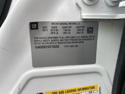 Used 2012 Buick LaCrosse Premium image 25