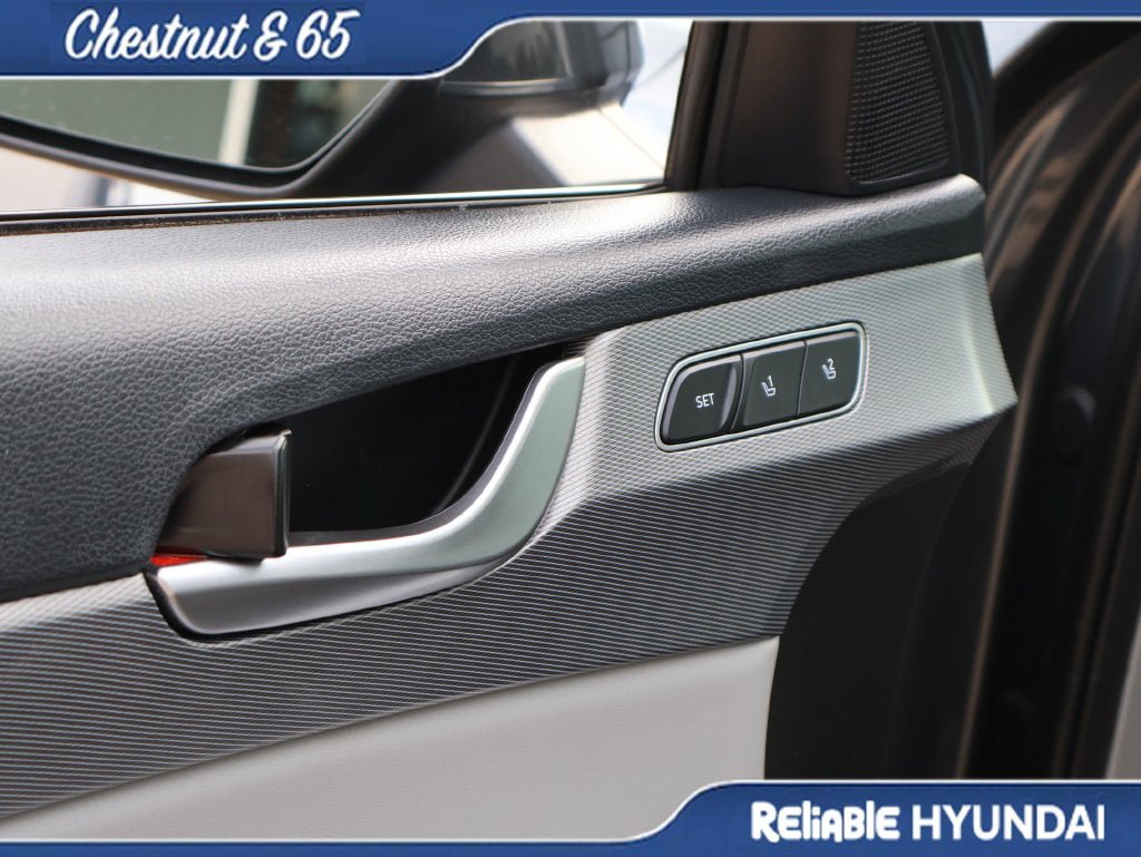 Used 2022 Hyundai Palisade SEL w/ Premium Package FWD image 24