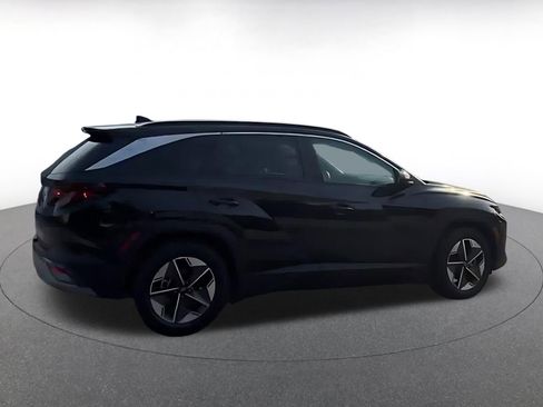 Used 2025 Hyundai Tucson SEL FWD image 9