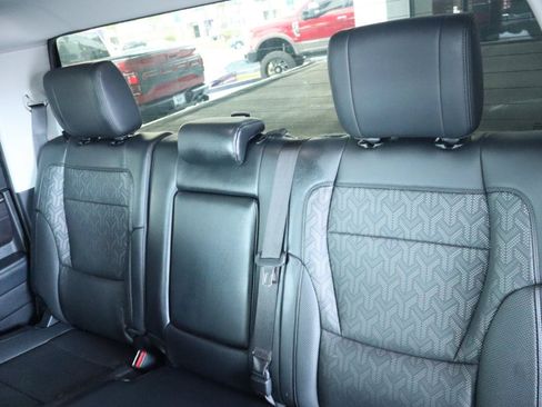 Used 2022 Toyota Tundra SR5 w/ SR5 Premium Package RWD image 31