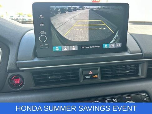 Used 2025 Honda Pilot EX-L image 13
