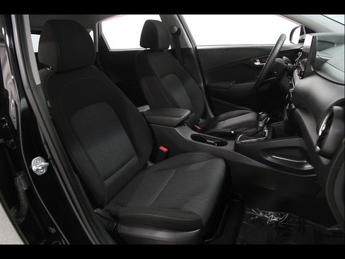 Certified 2023 Hyundai Kona SEL w/ Convenience Package AWD/4WD image 19