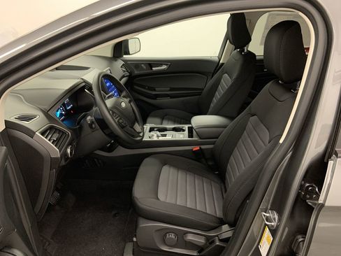 New 2024 Ford Edge SE image 2