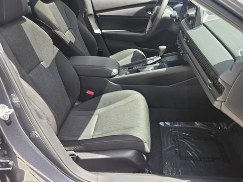 Used 2025 Honda Accord SE image 16