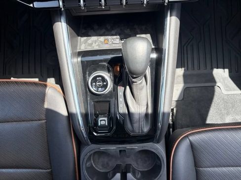 Used 2023 GMC Canyon AT4 w/ AT4 Premium Package AWD/4WD image 24