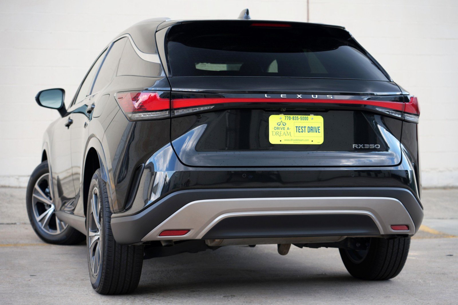 Used 2024 Lexus RX 350 FWD w/ Technology Package image 6