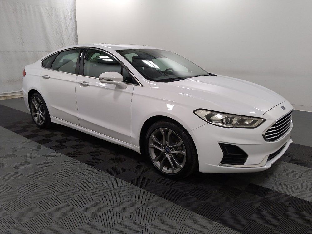 Used 2019 Ford Fusion SEL FWD image 11
