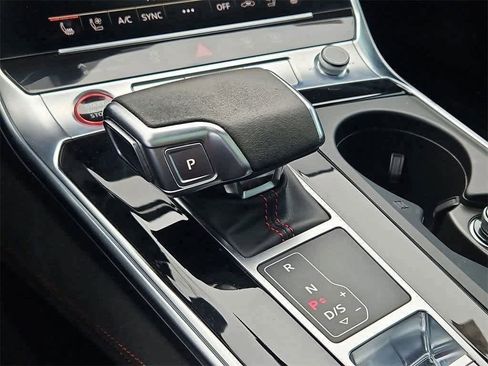 Used 2022 Audi RS 7 w/ Black Optic Package image 33