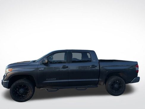 Used 2016 Toyota Tundra SR5 image 8