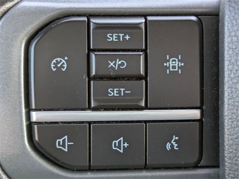 Certified 2022 Ford F150 XLT w/ Equipment Group 302A High image 25