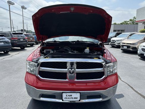Used 2020 RAM 1500 Classic SLT AWD/4WD image 18