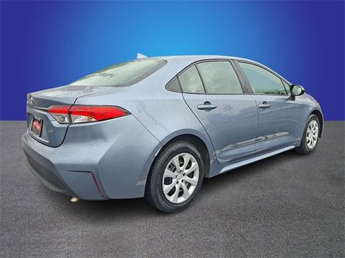 Used 2024 Toyota Corolla LE image 4