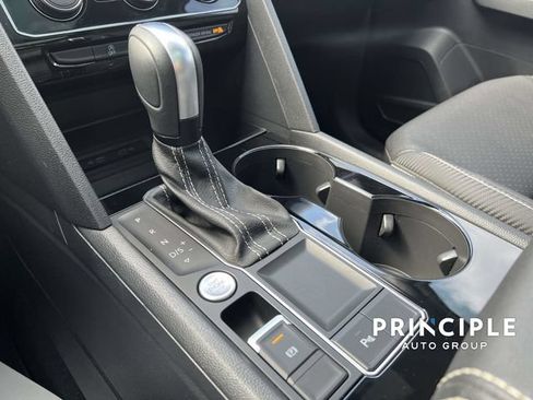 Used 2023 Volkswagen Atlas Cross Sport SE w/ Panoramic Sunroof Package FWD image 28