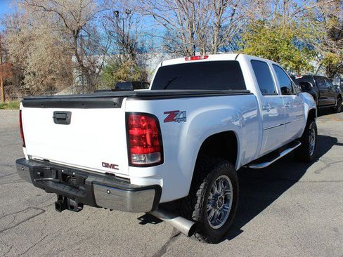 Used 2013 GMC Sierra 2500 Denali w/ Suspension Package, Off-Road image 14