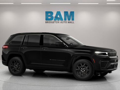 New 2026 Jeep Grand Cherokee Altitude image 2