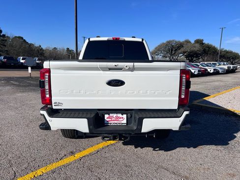 Used 2024 Ford F250 Lariat w/ Lariat Ultimate Package image 3