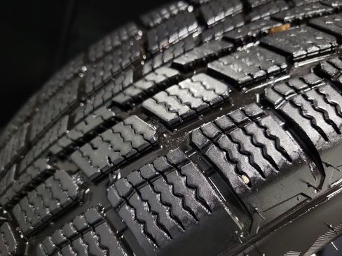 Used 2014 Toyota Prius Two image 11