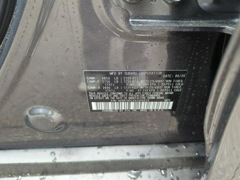 Used 2025 Subaru Outback Premium image 36