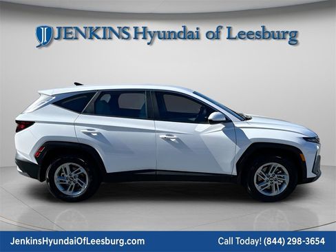 New 2026 Hyundai Tucson SE image 3