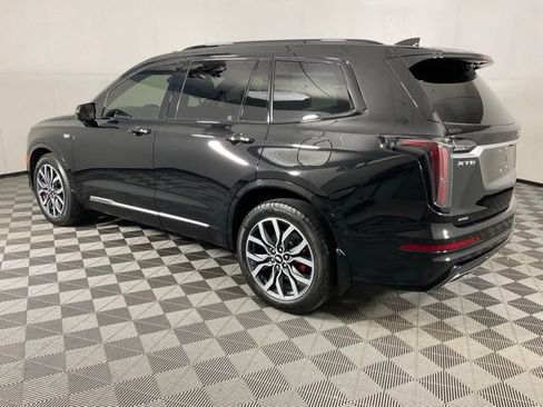 Used 2024 Cadillac XT6 Sport w/ Technology Package AWD/4WD image 4