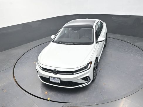 New 2026 Volkswagen Jetta SEL image 15