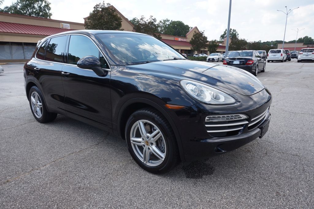 Used 2014 Porsche Cayenne Platinum Edition AWD/4WD image 1