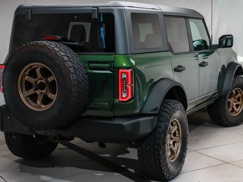 Used 2023 Ford Bronco Wildtrak image 3