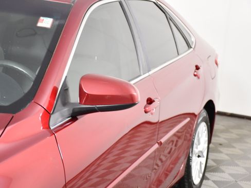 Used 2016 Toyota Camry LE FWD image 13