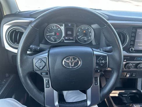 Used 2022 Toyota Tacoma SR5 RWD image 22
