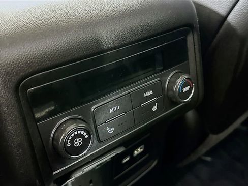 Certified 2023 GMC Acadia SLT w/ Elevation Edition image 27