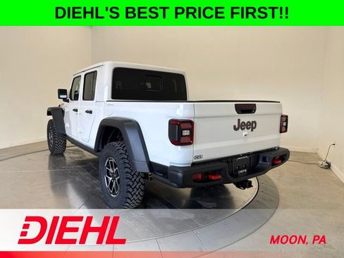 New 2026 Jeep Gladiator Rubicon w/ Steel Power Dome Hood Package AWD/4WD image 5