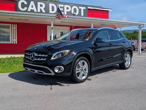Used 2019 Mercedes-Benz GLA 250 w/ Premium Package image 2