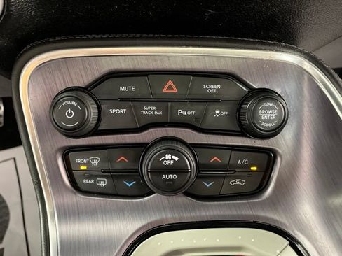 Used 2017 Dodge Challenger R/T Plus RWD image 27