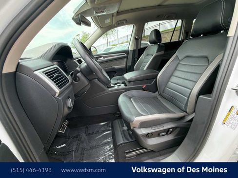 Used 2023 Volkswagen Atlas SEL Premium AWD/4WD image 11
