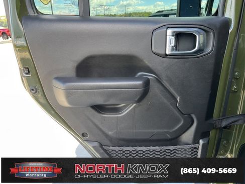 Used 2022 Jeep Wrangler Unlimited Sport image 15