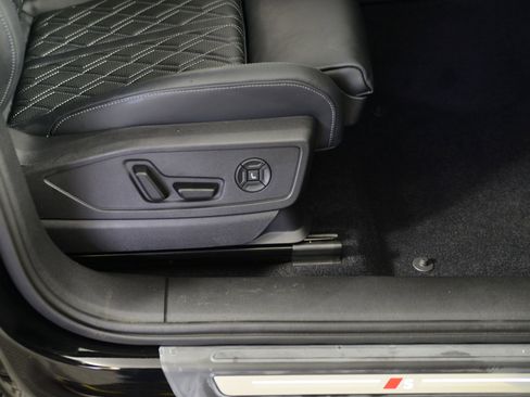 New 2025 Audi SQ5 Premium Plus image 10