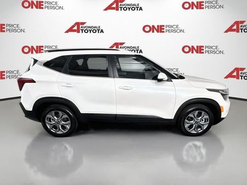 Used 2024 Kia Seltos S AWD/4WD image 8