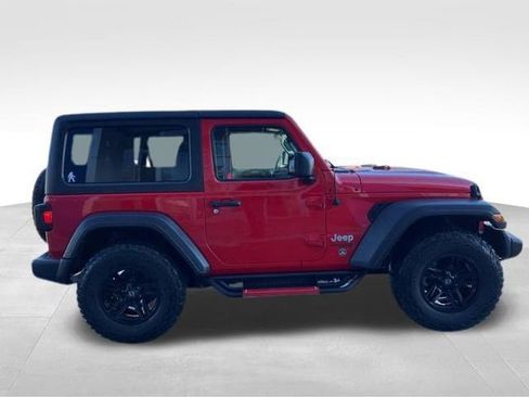 Used 2019 Jeep Wrangler Sport image 5